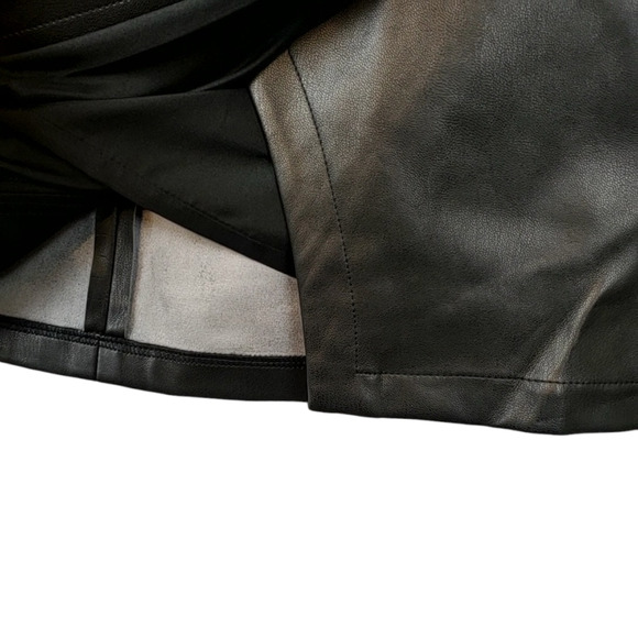 LOFT | FAUX WRAP FAUX LEATHER ASYMMETRICAL BLACK SKIRT WOMEN'S SIZE 8P - Picture 8 of 17